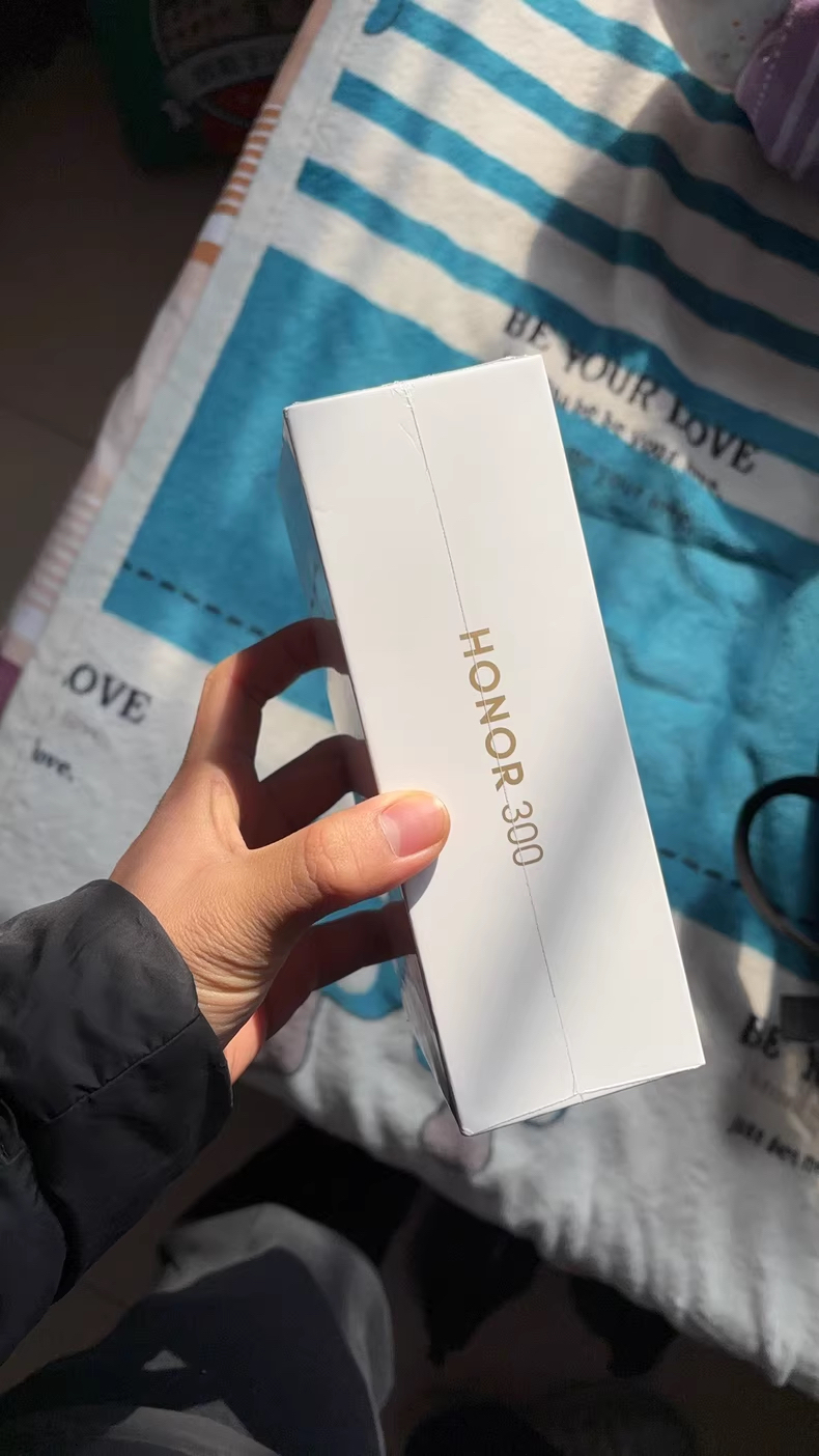 后悔买早了！这款荣耀手机国补之后仅售1869元，3840HZ+5300mAh