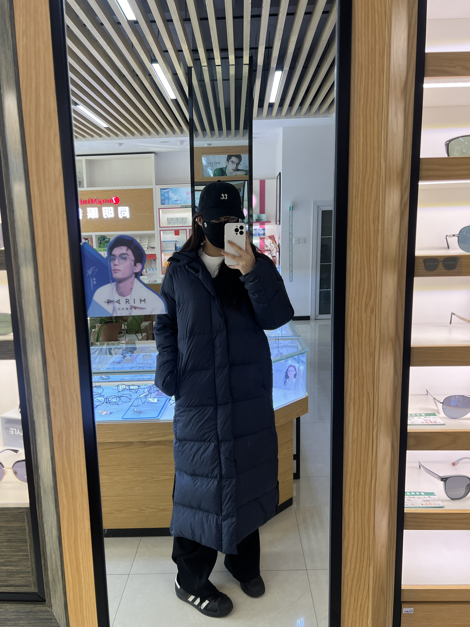 今年最值得入手的阿迪羽绒服