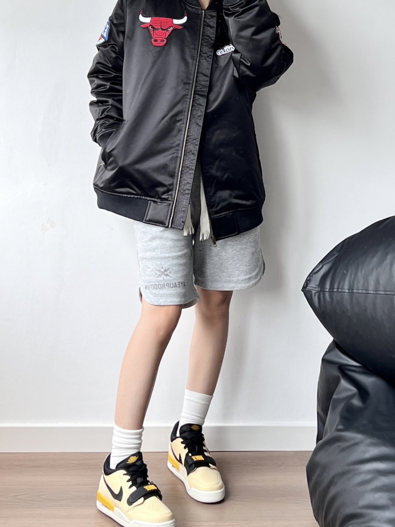 秋天ootd|黑色系永远是最百搭的！！