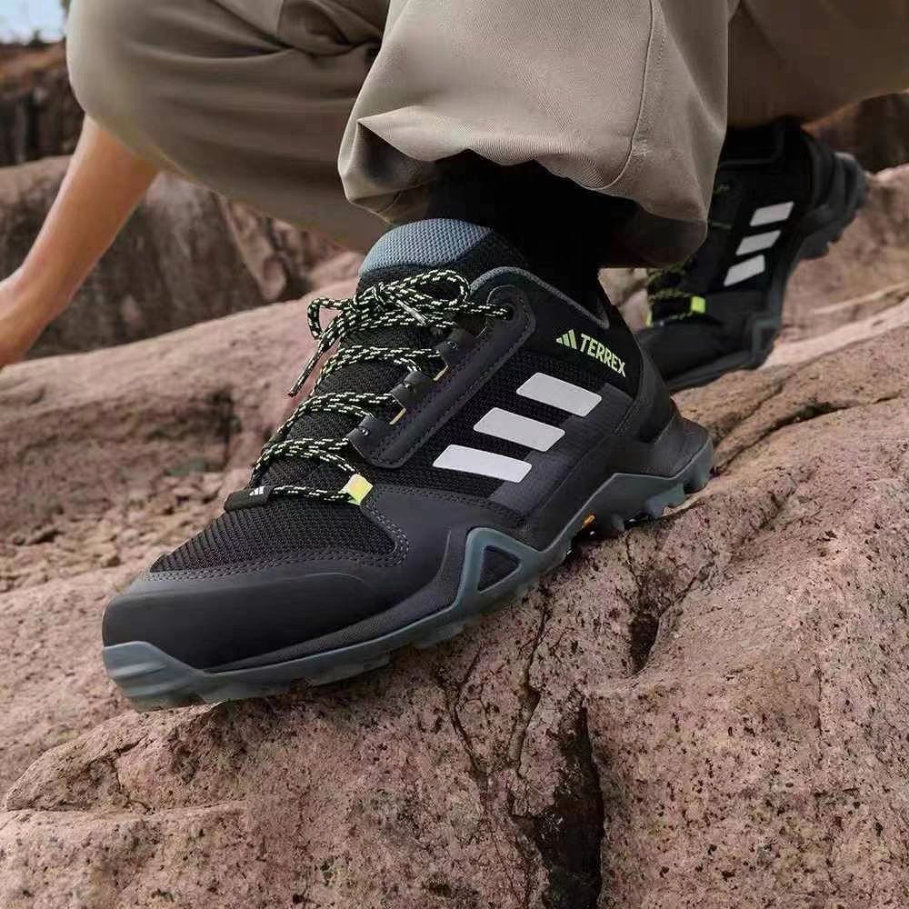 户外运动好鞋adidas Terrex AX3