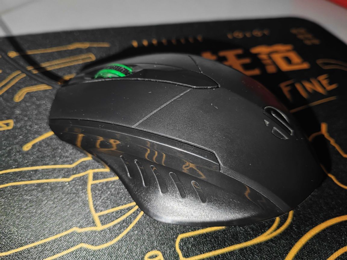 20元以内的最佳选择——英菲克有线鼠标。