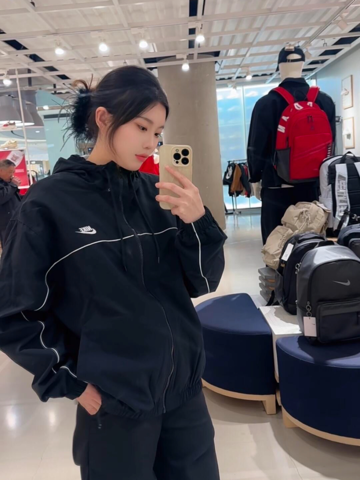 NIKE 主打耐穿的品牌外套