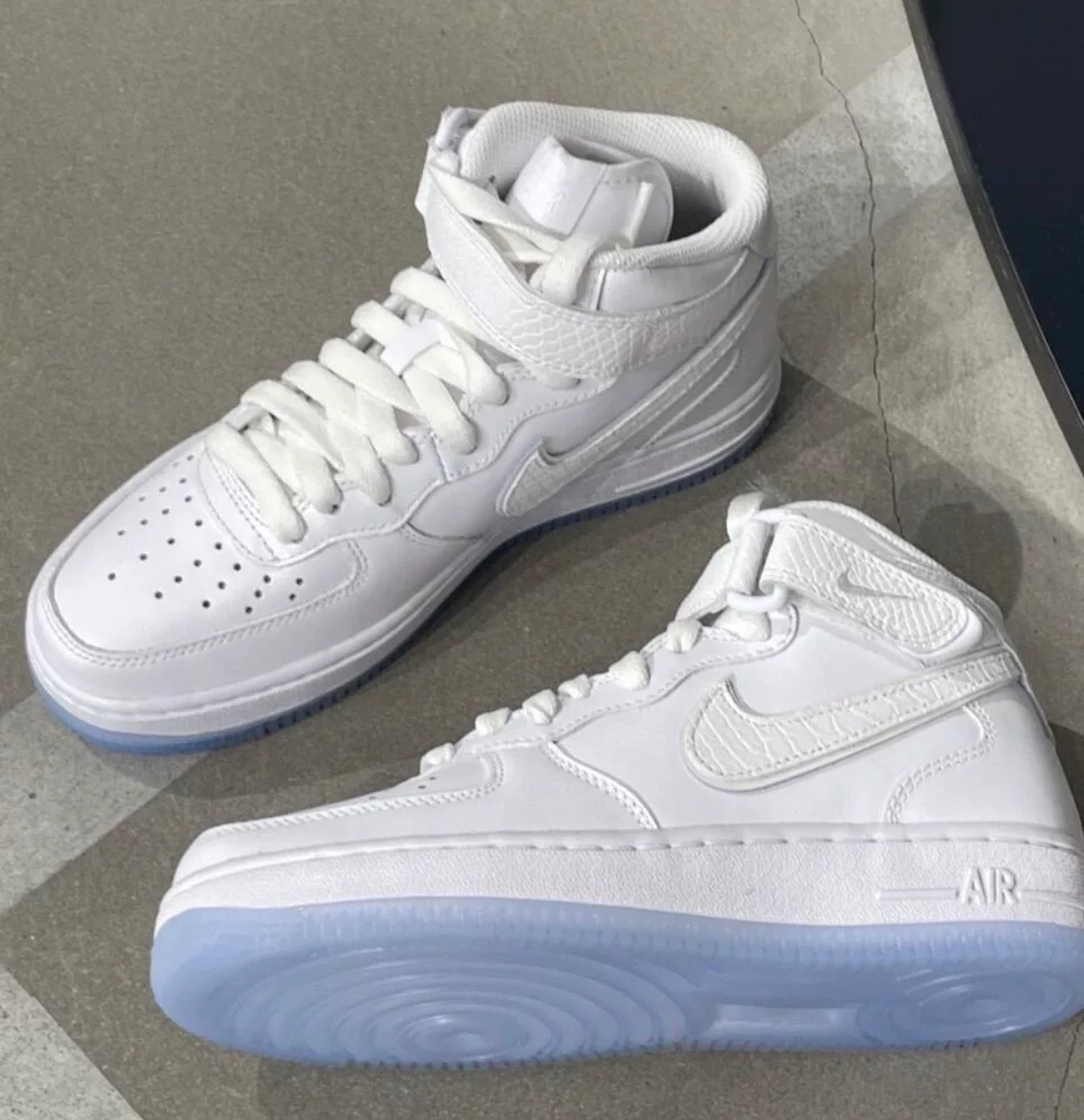 🌟【Nike Air Force 1 Mid "白蓝水晶舰" | 夏日海盐汽水灌进中帮の纯氧板鞋】