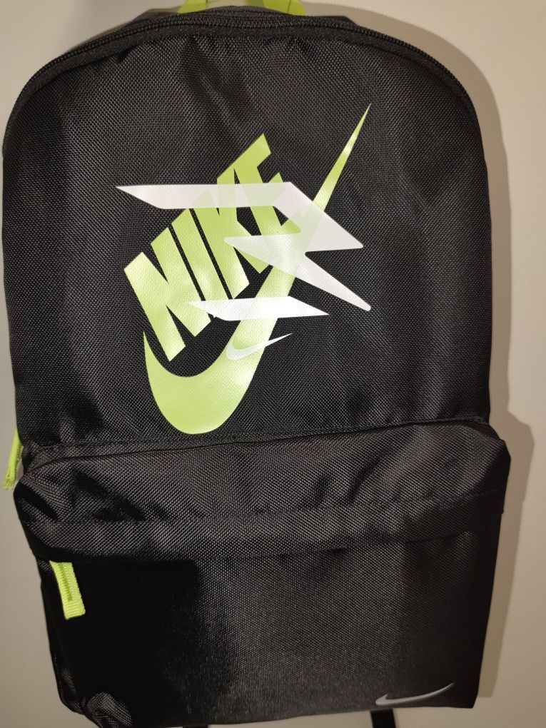 🎒单品介绍（品牌｜款式）：

💰价格参考