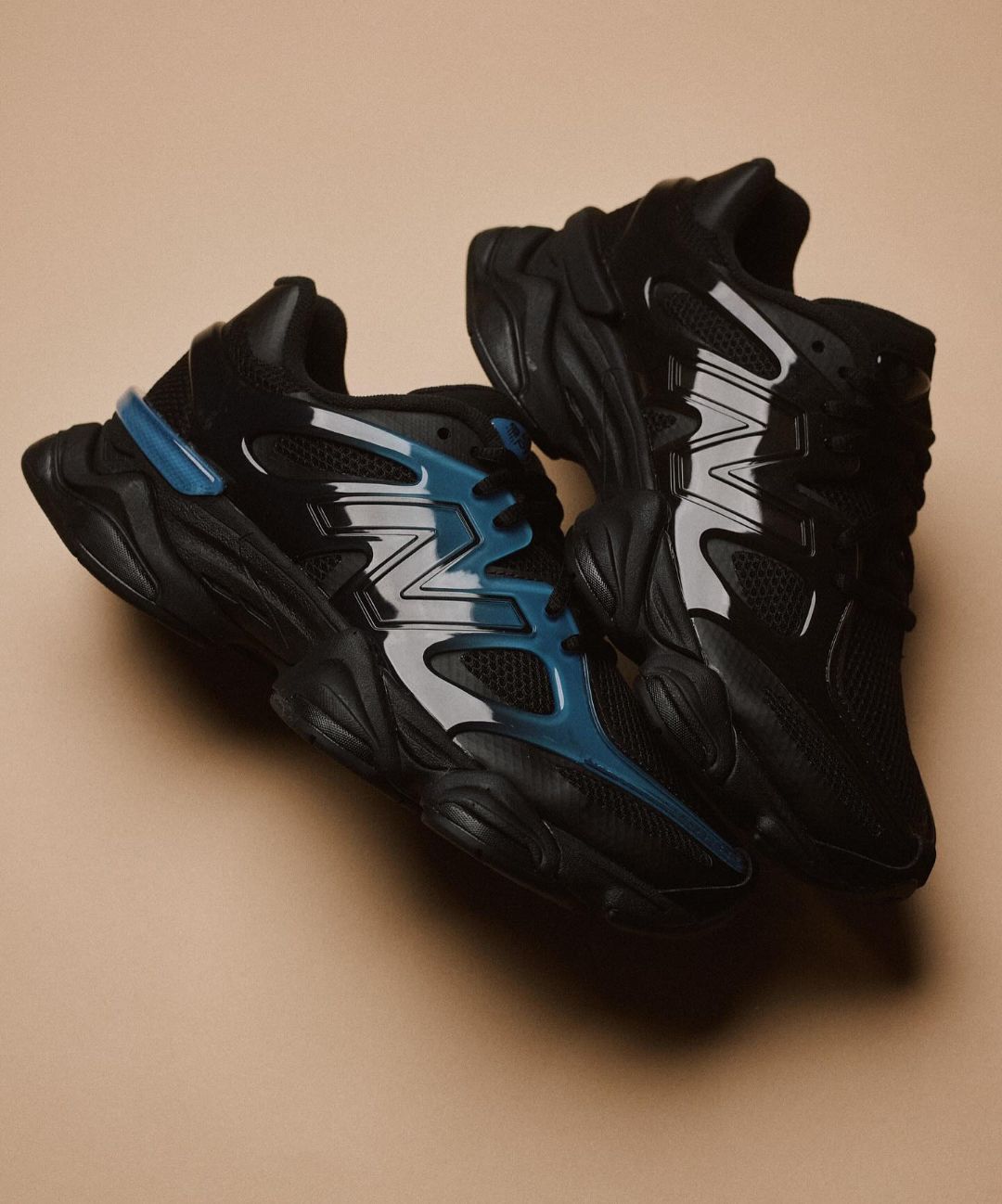 New Balance 9060 "Caged" (2025) ￼