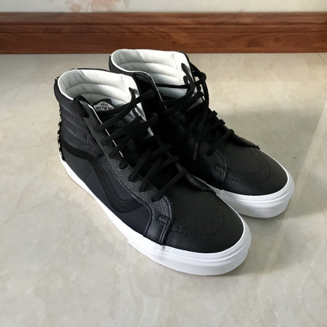 顶级皮质,高帮皮质板鞋的奢华体验