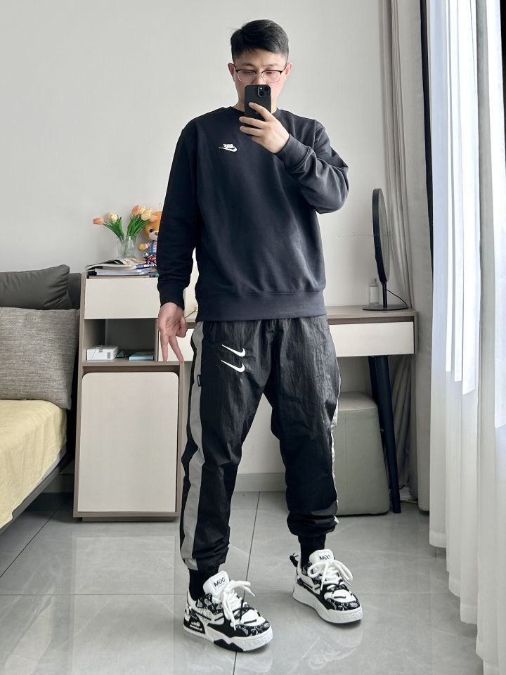 兄弟们，开春这么穿包帅的！！简约休闲