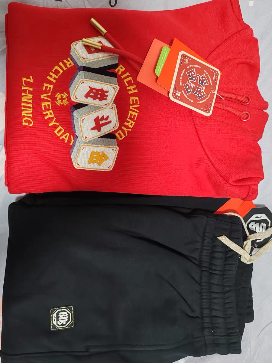 支持肖战小飞侠！穿起来很舒服也没起球