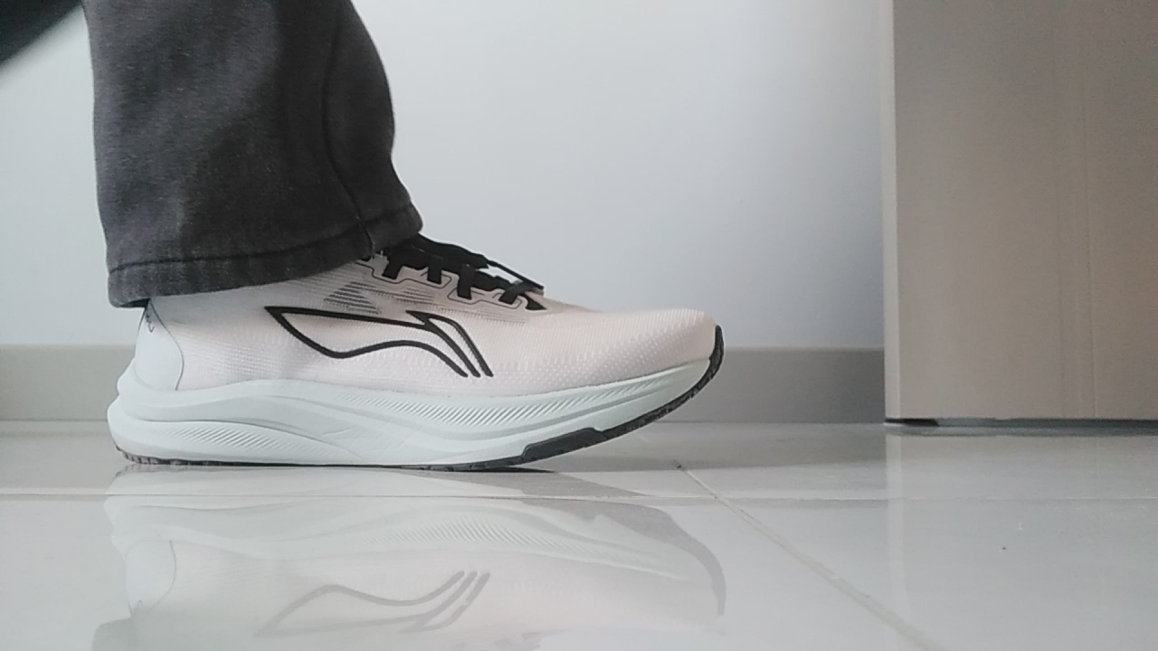 李宁赤兔8上脚体验