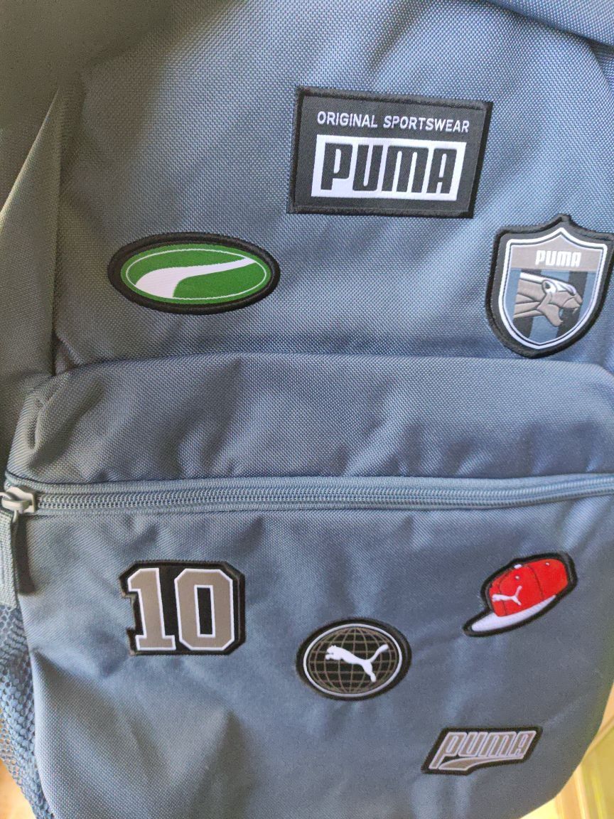 书包质量非常好，而且颜值挺高，容量适中，