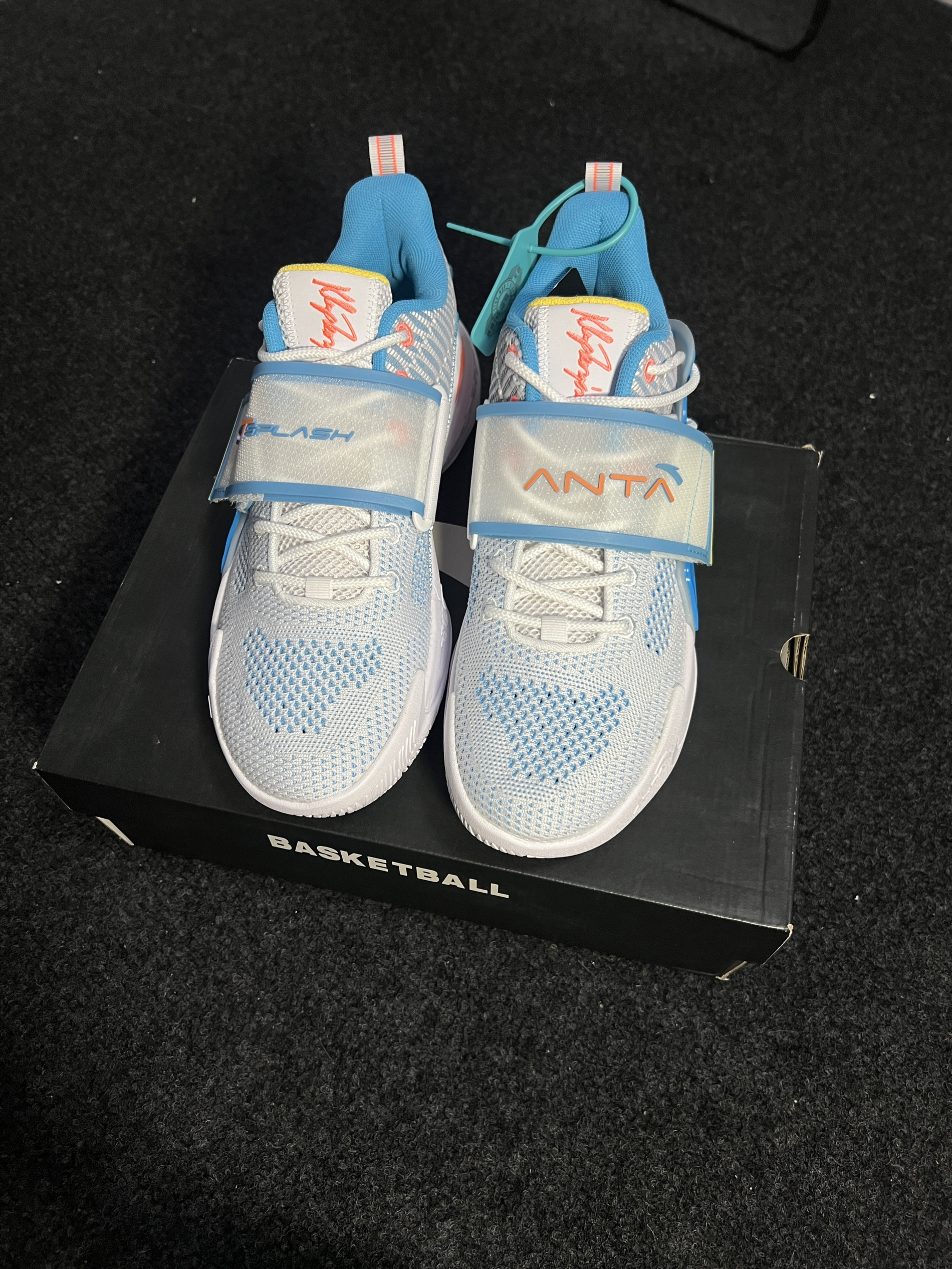 被问爆的实战篮球鞋!安踏水花2代绝了