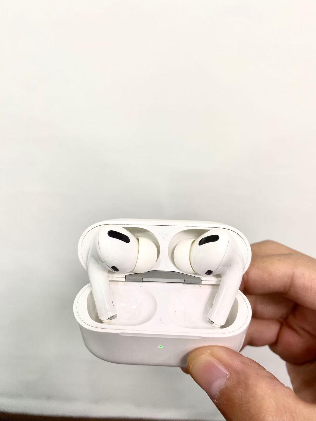 2025了 还有没有人戴AirPodsPro1代吗？