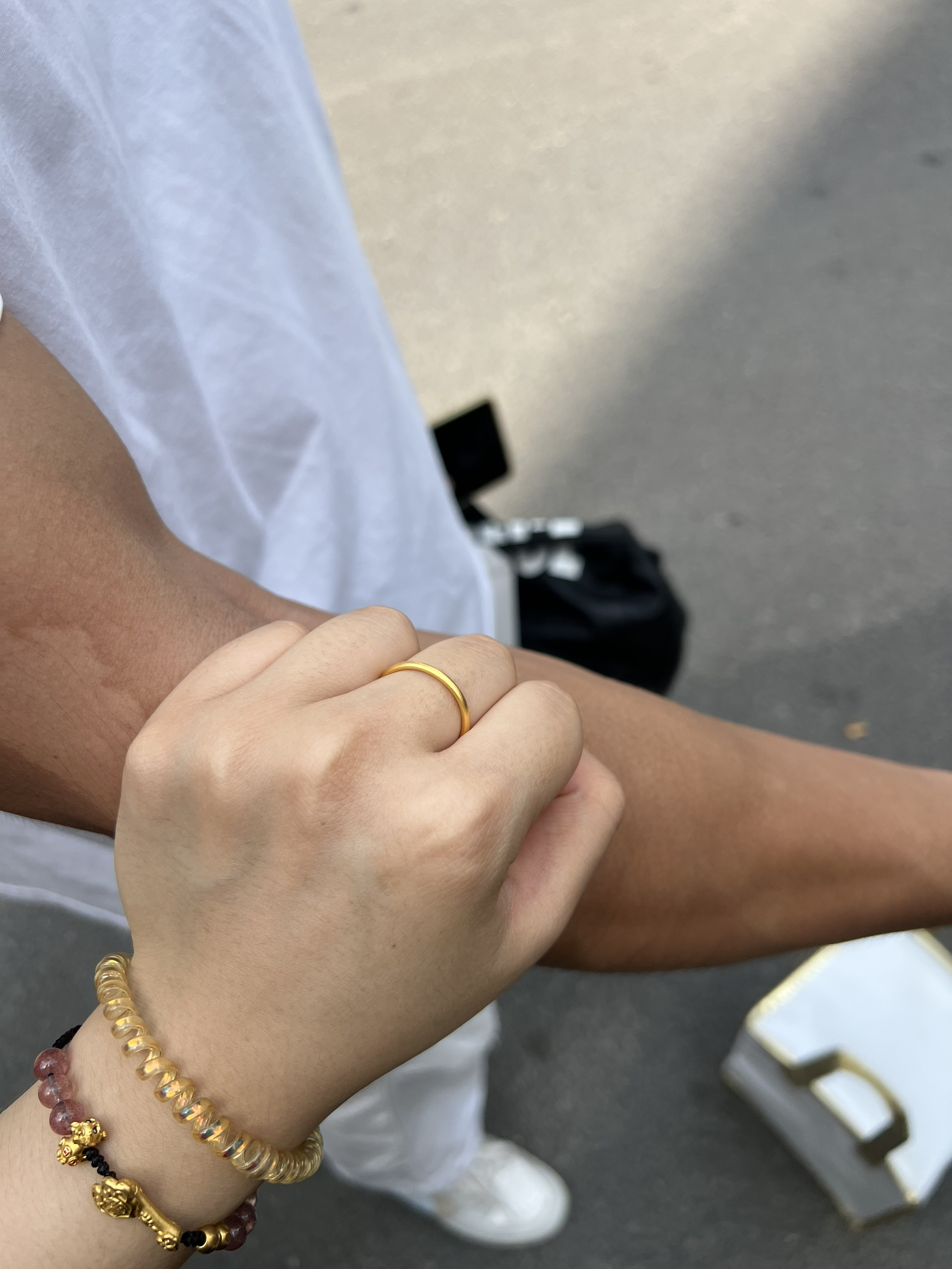 npy送的素圈戒指💍虽然才1g多，但是超喜欢的！💗