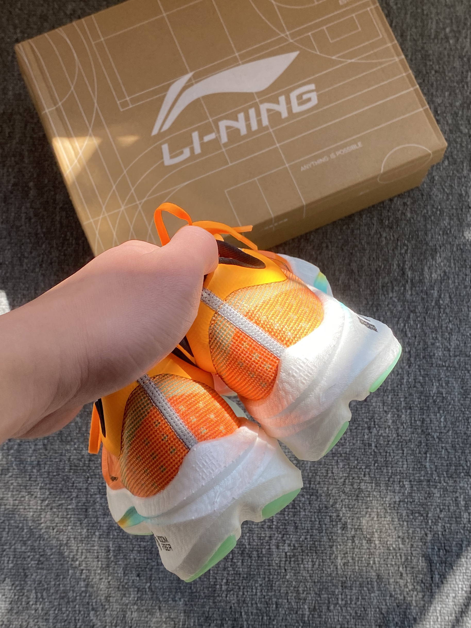 挑了半个月开学跑鞋🍊氛围感～大吉大利