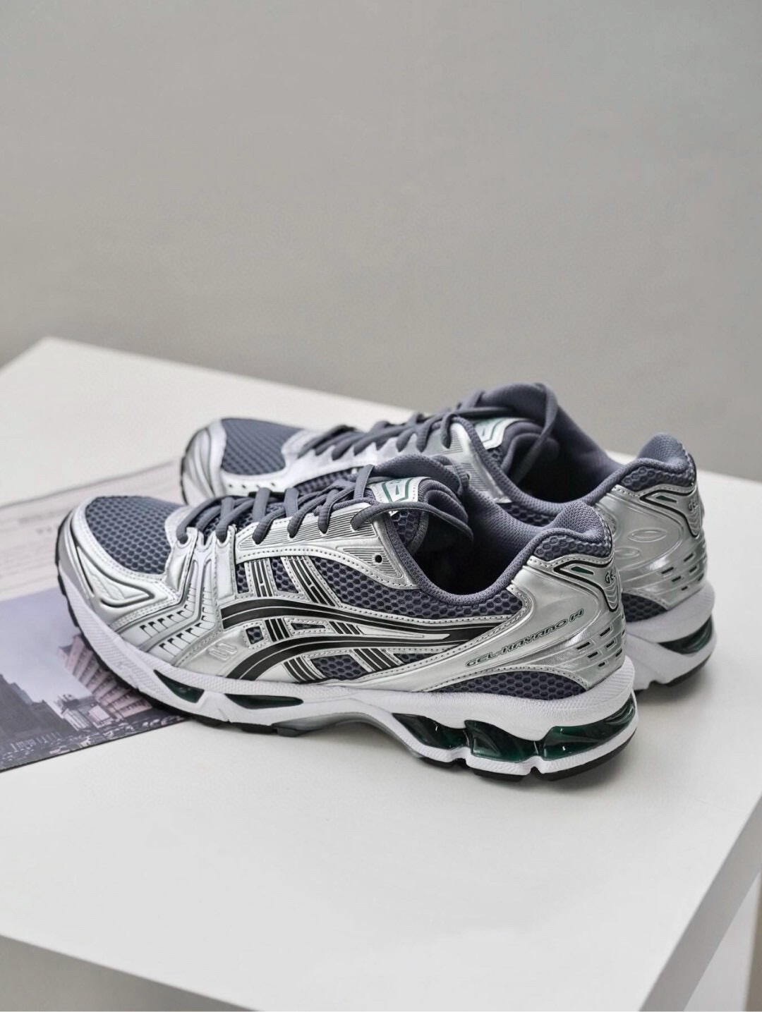 Asics银灰新宠 舒适大升级