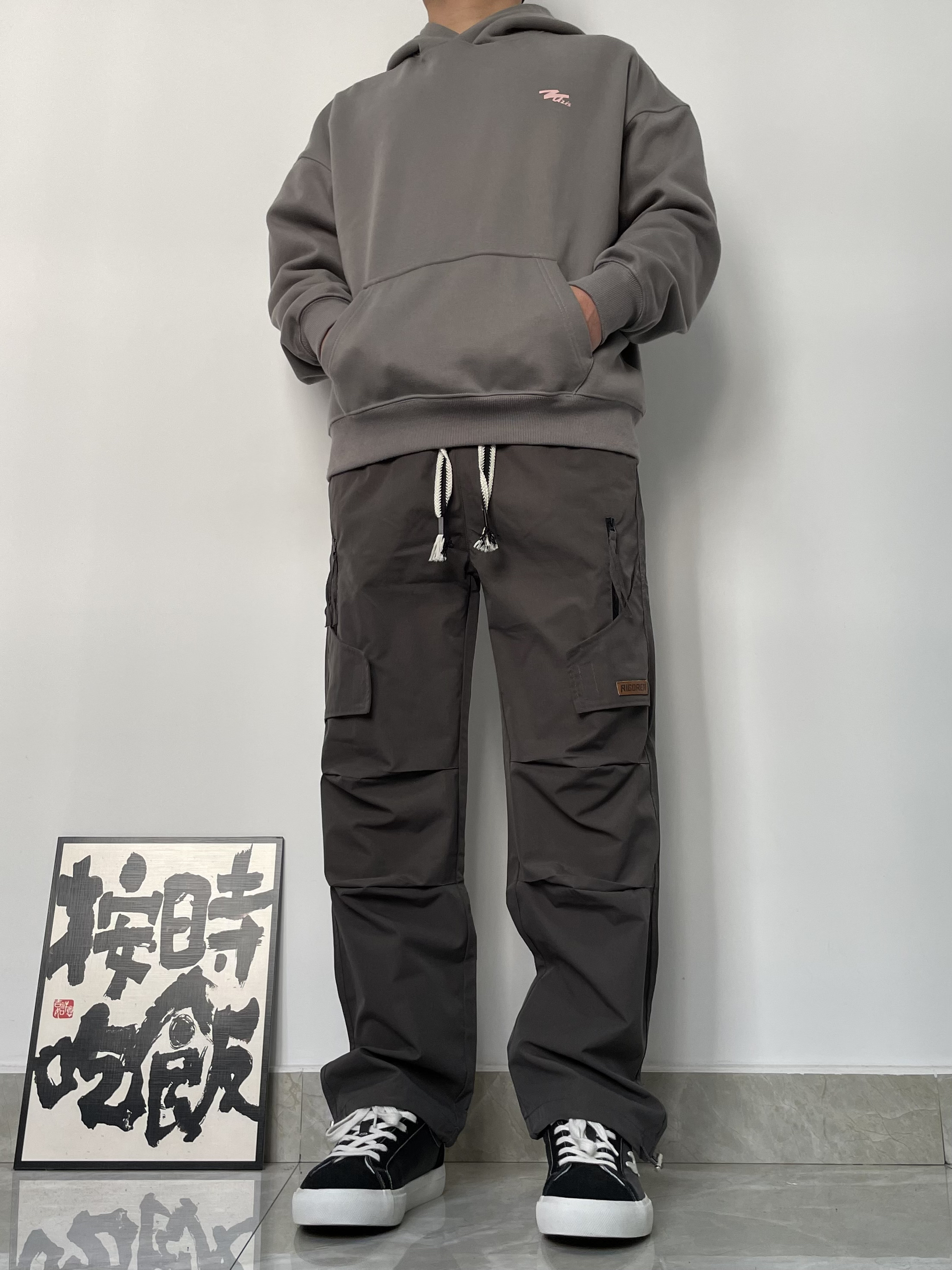 OOTD｜解锁早春穿搭，卫衣工装裤的魅力‼️