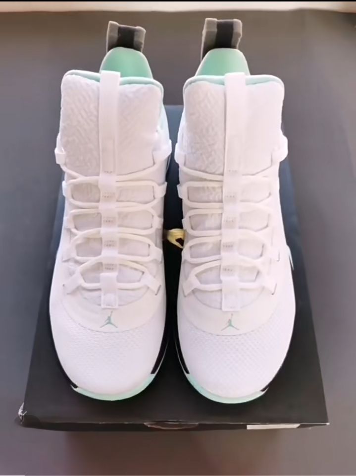 AJ Ultra Fly 2 Low,窄脚福音!巴特勒同款实战鞋