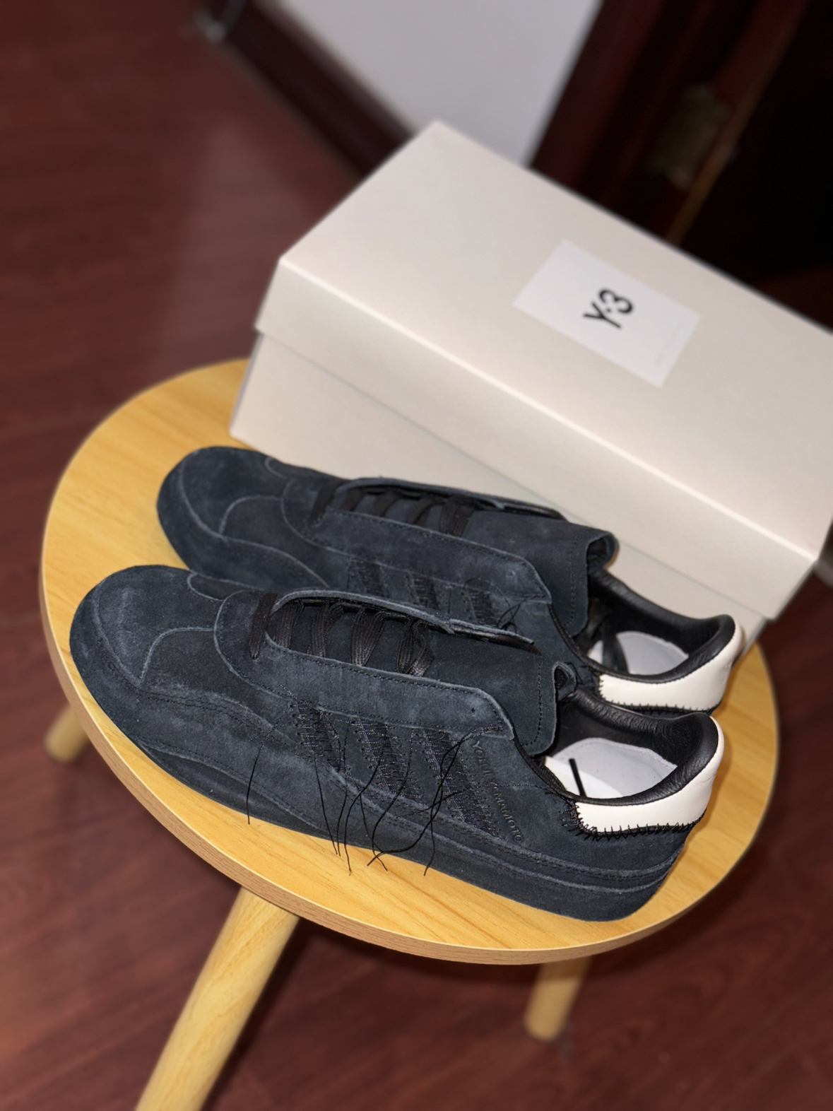 拥有一双 山本耀司 × Y3 联名 🖤 Gazelle 太帅了