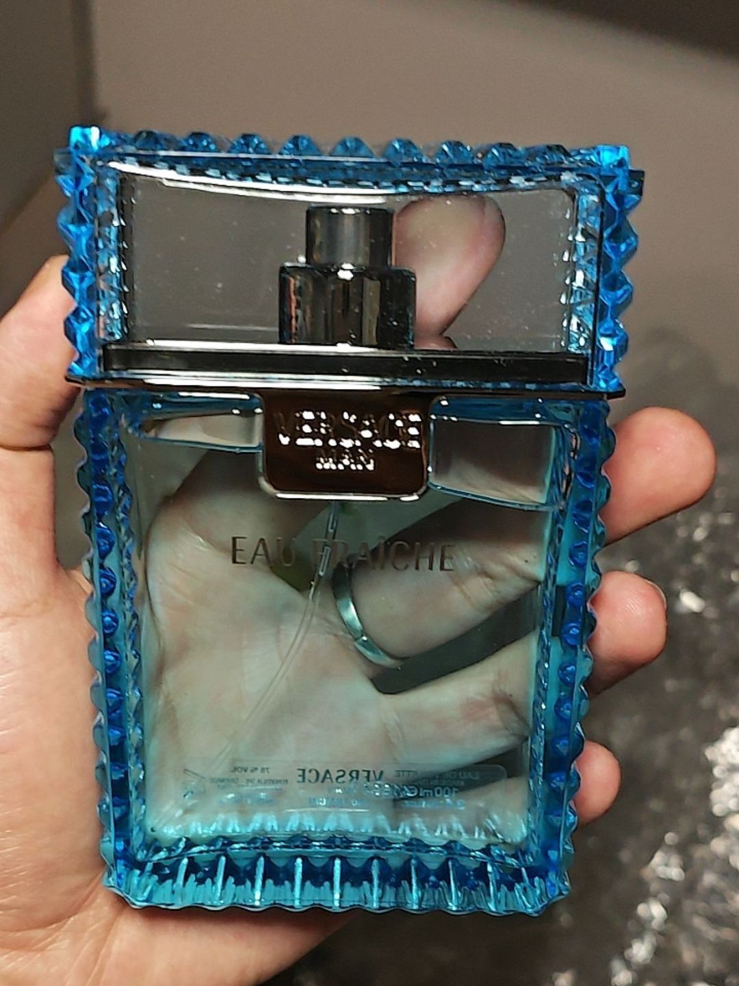 新到货的香水，爱不释手