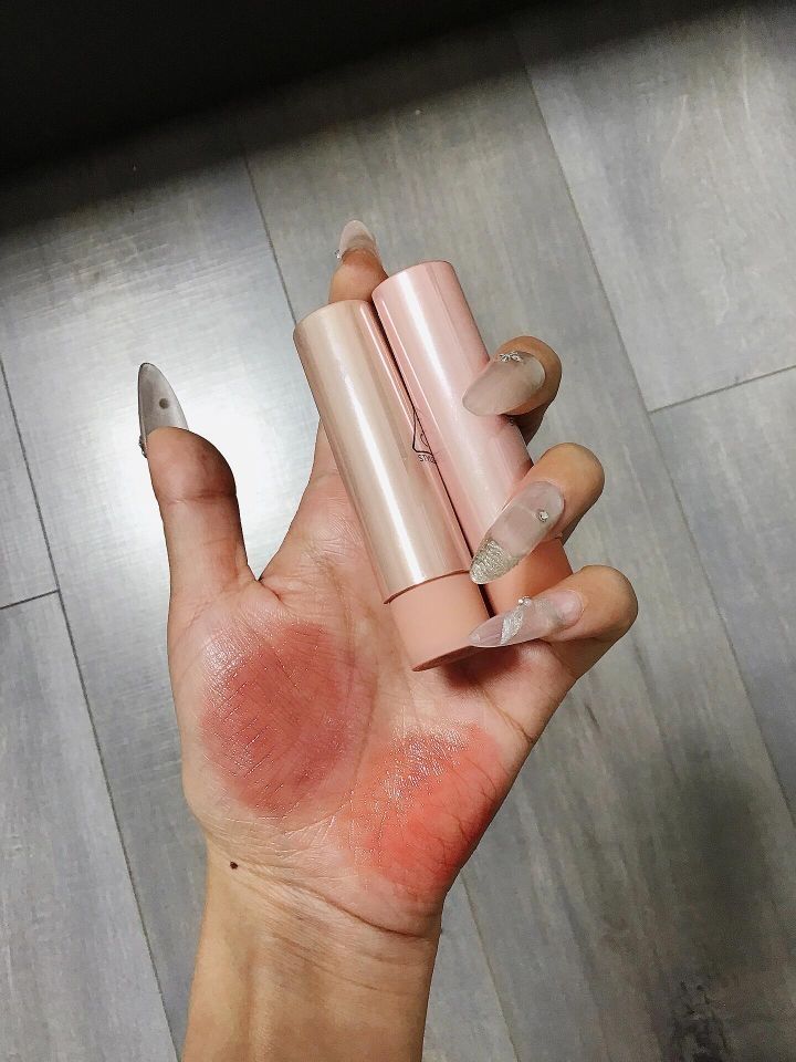 我们正畸人的口红必须是好唇膏