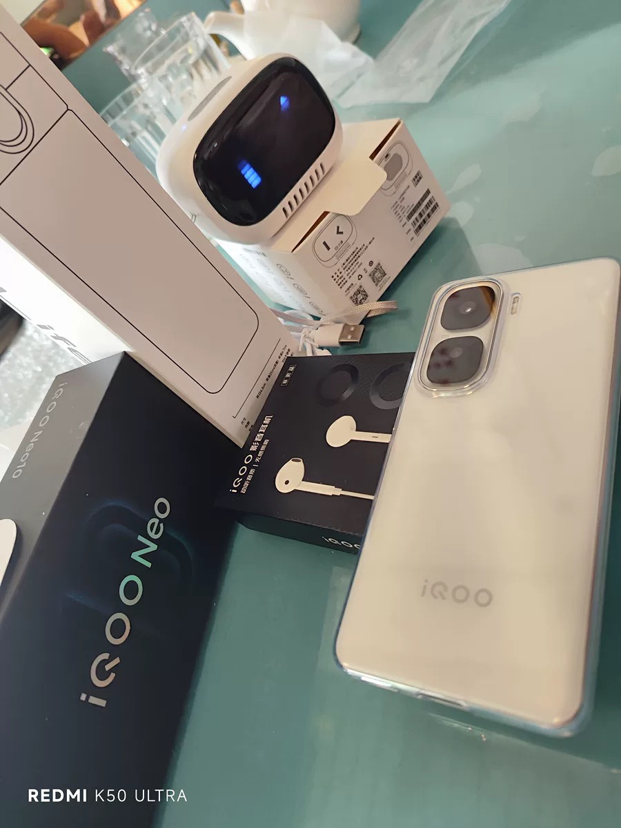 《iQOO Neo10:游戏“战神”,超分超帧并发畅玩高帧大作》