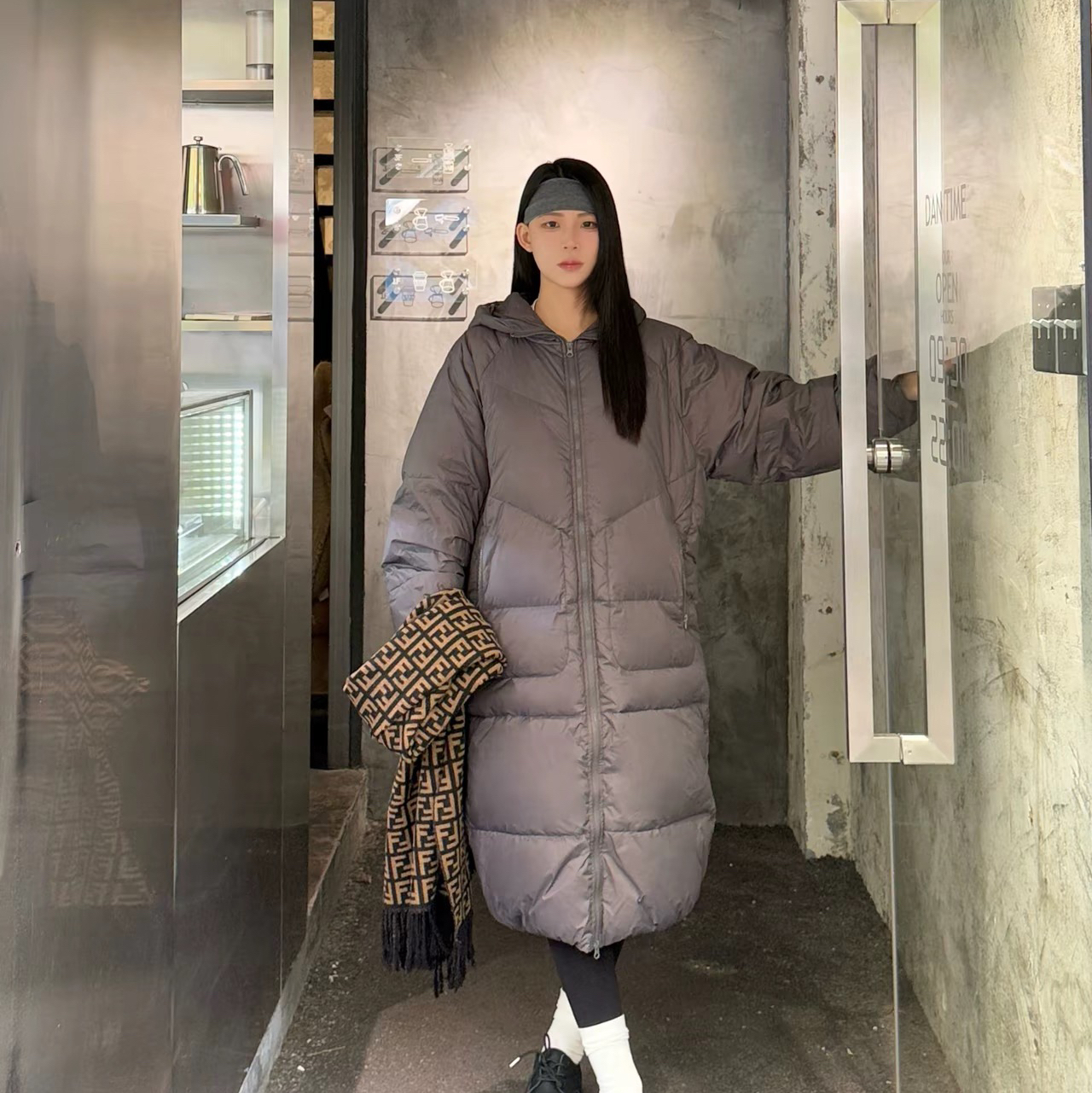 这件巨保暖的长款羽绒服泰泰泰抗冻了！！