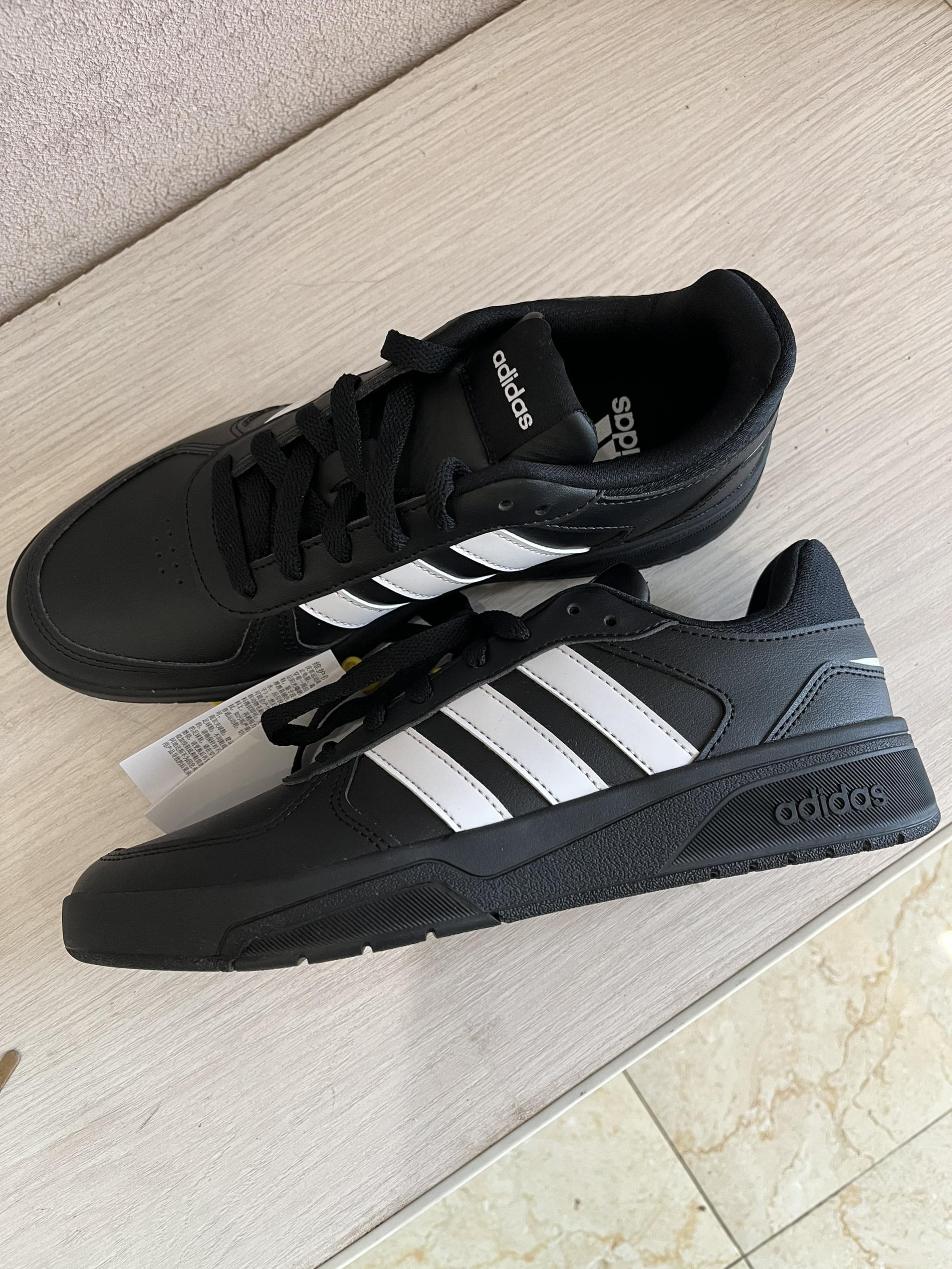 经典永不过时！adidas黑标贝壳头！