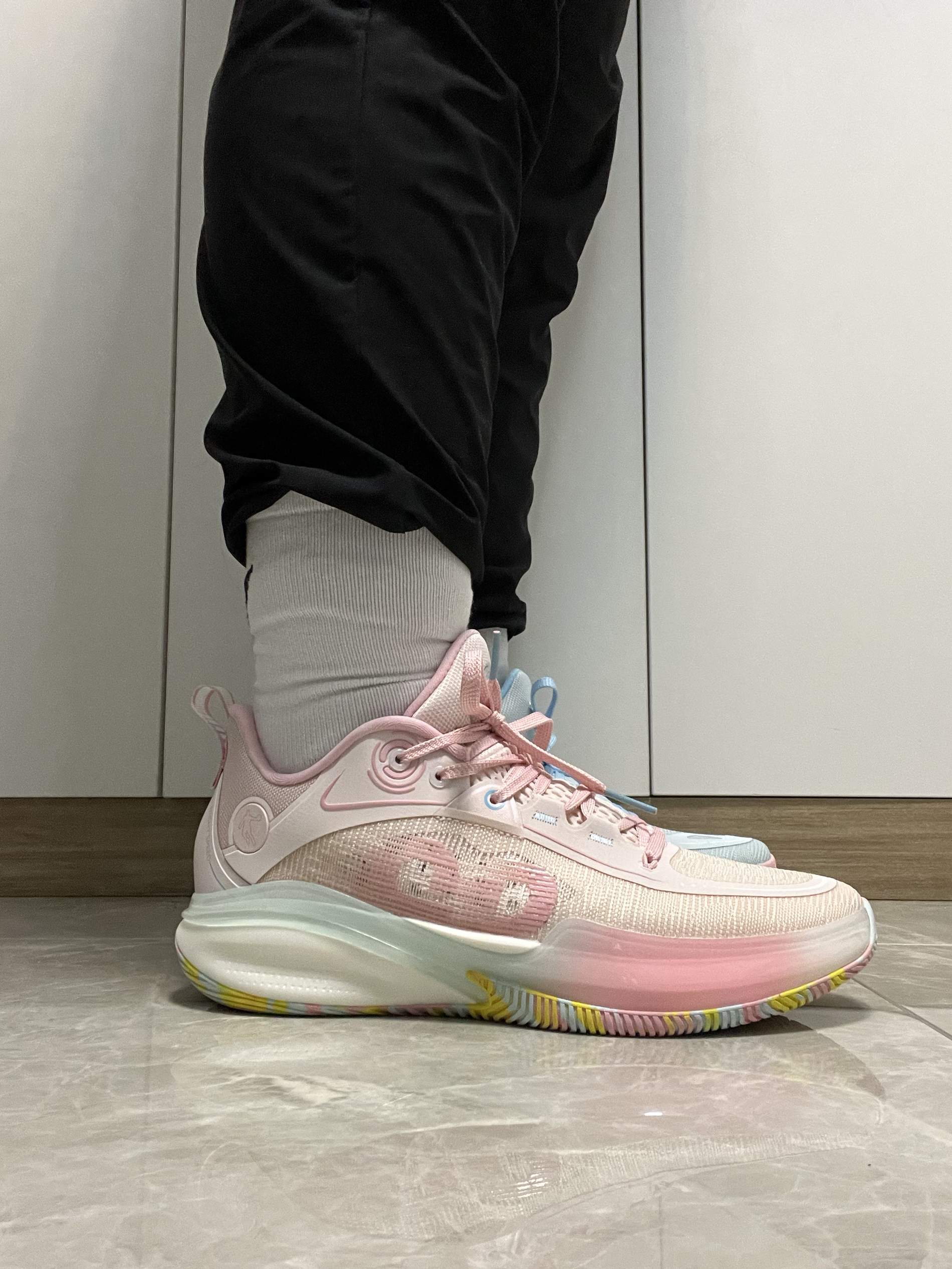 男生都拒绝不了粉蓝色的鸳鸯实战好鞋吧！