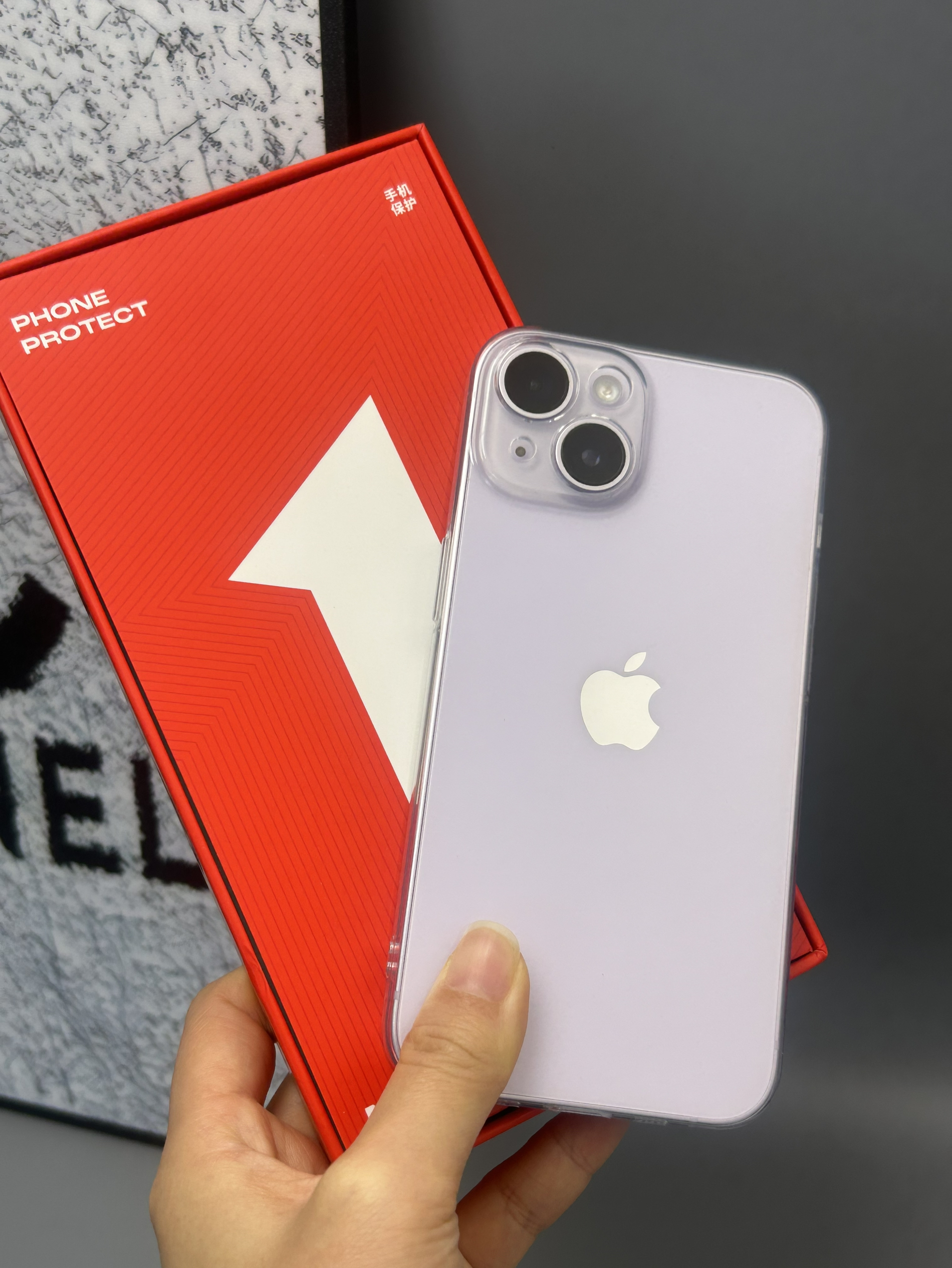好喜欢iphone14的裸机手感!