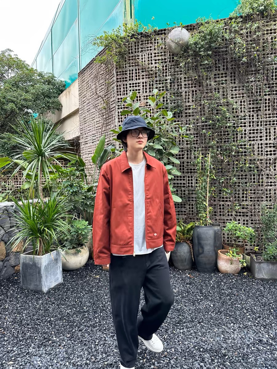🔥型男必备！这款红色夹克燃爆街头🔥