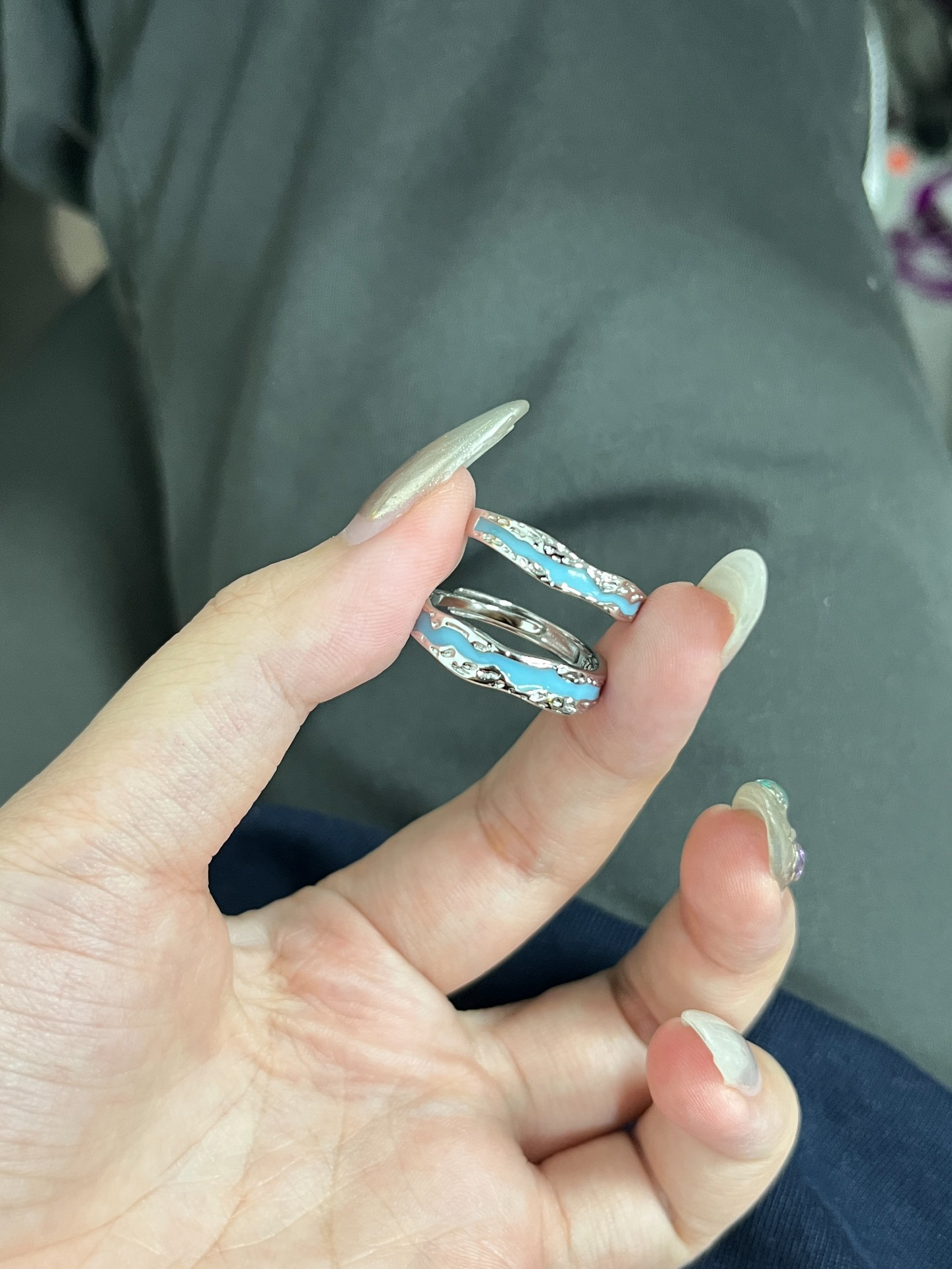 超显白的情侣对戒！！！