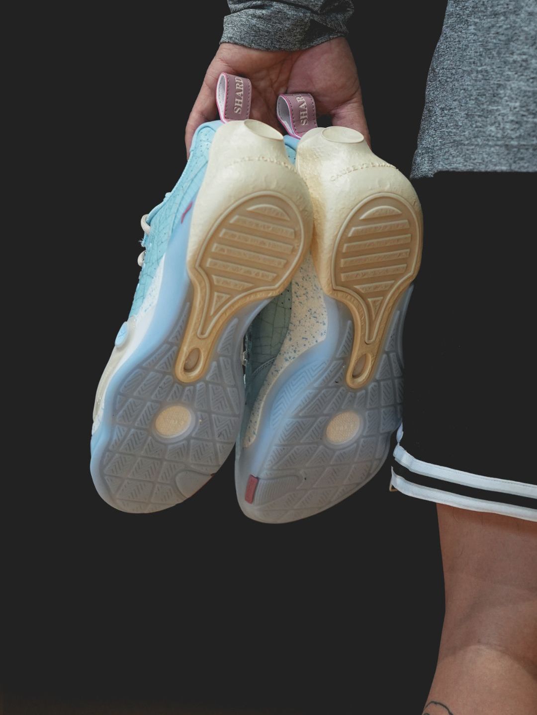 穿上这双“碎冰”战靴，球场上的我，连自己都怕！