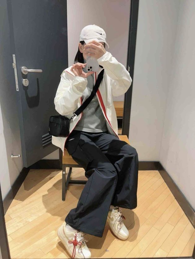 🌟简约不简单，我的白色外套黑色裤时尚穿搭分享✨