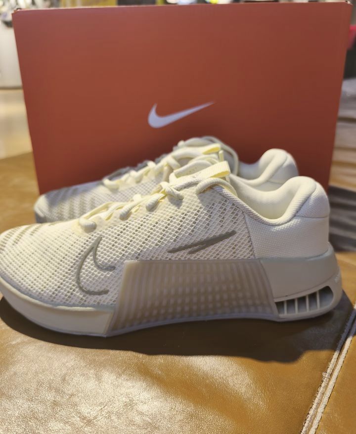 Nike Metcon 9：轻便透气