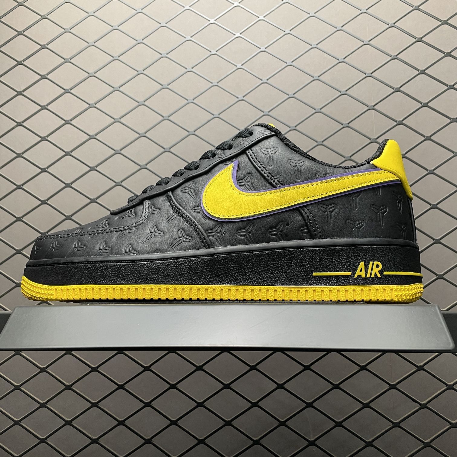 Kobe Bryant x NK Air Force 1 Low 科比联名 空军一号低帮 HV512