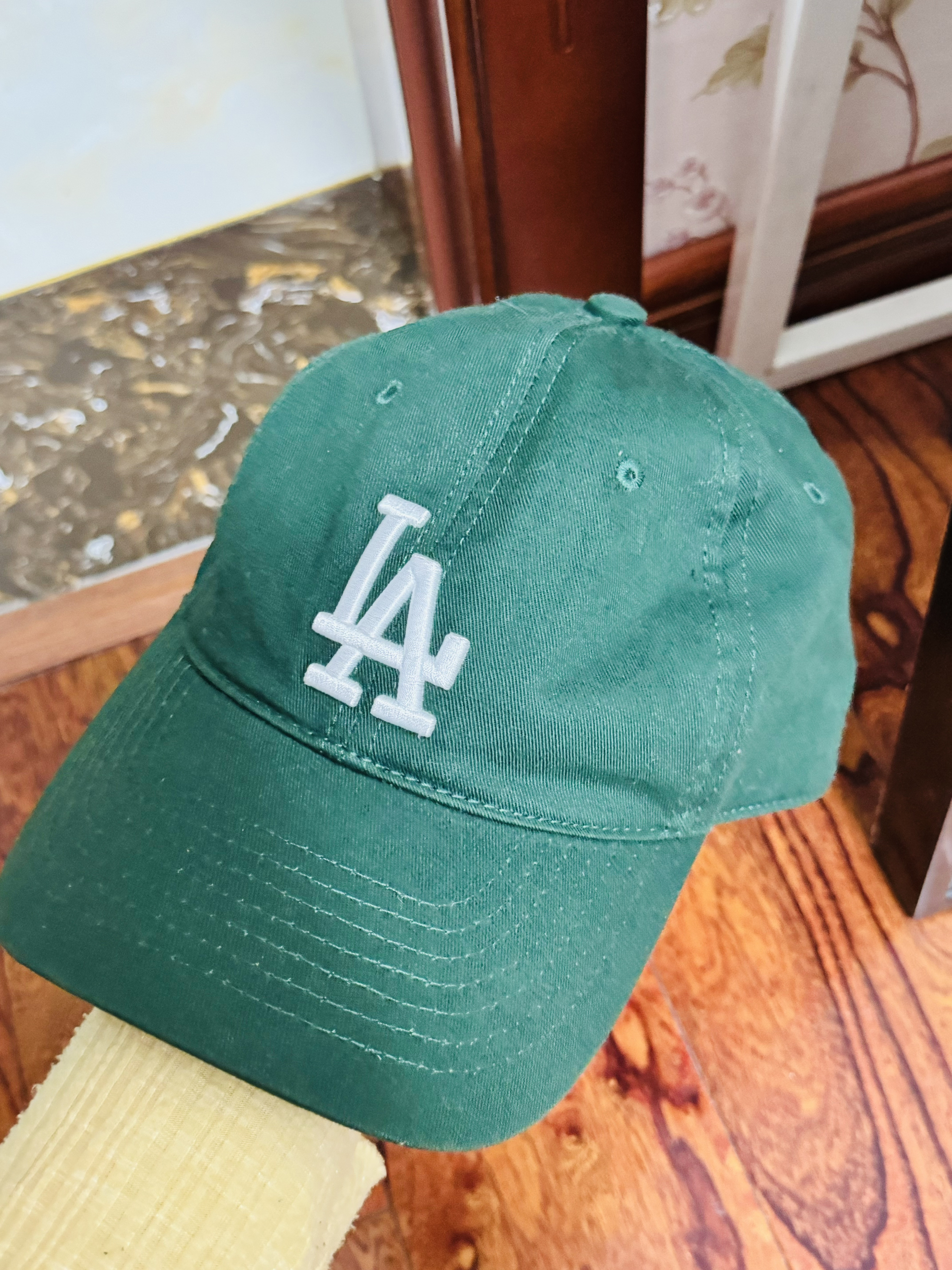 绿帽子不是那个绿帽子，是MLB好看的帽子