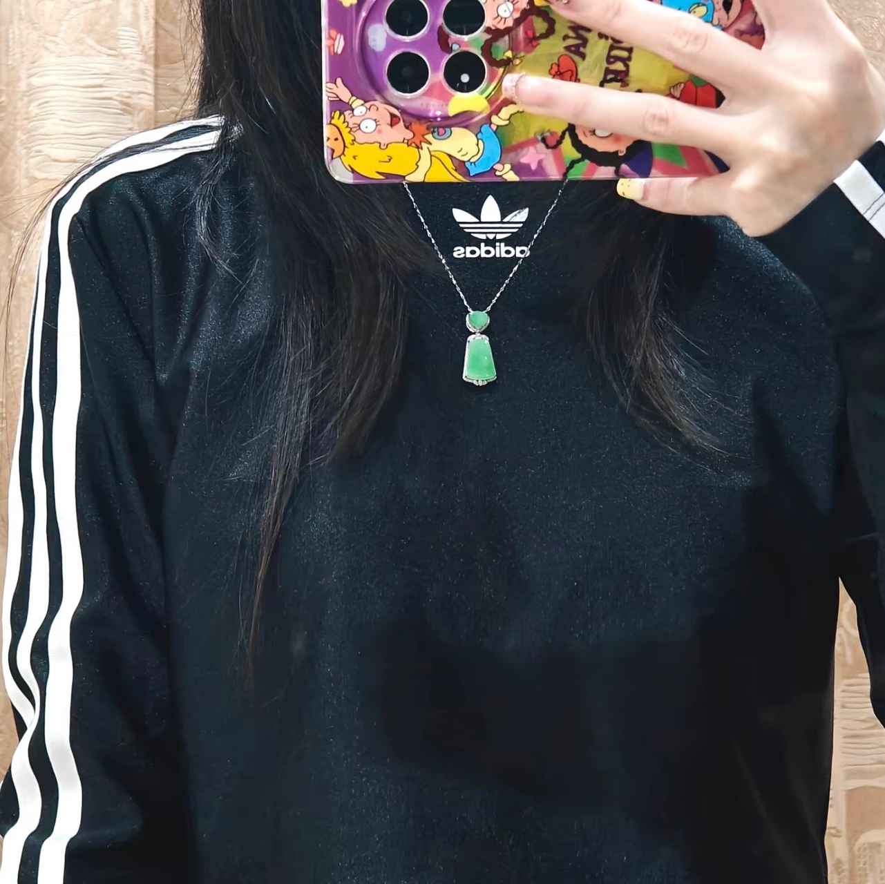 一般般，除了好看没质感😧