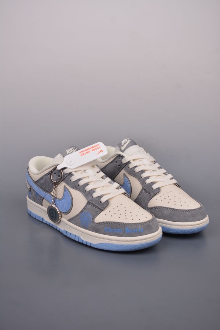 
Nike SB Dunk Low 