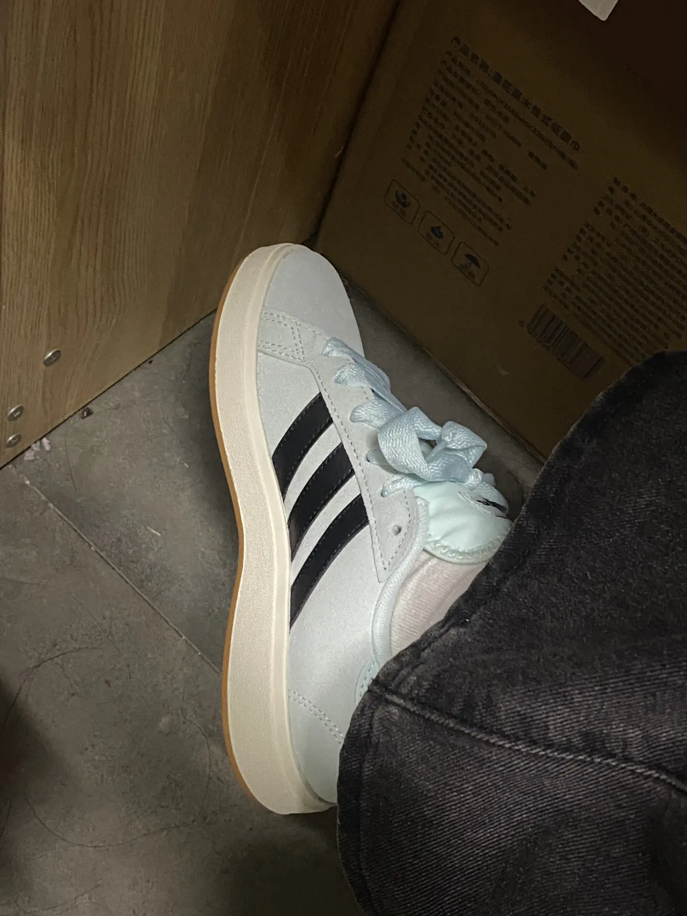 这双阿迪颜色好好看啊!