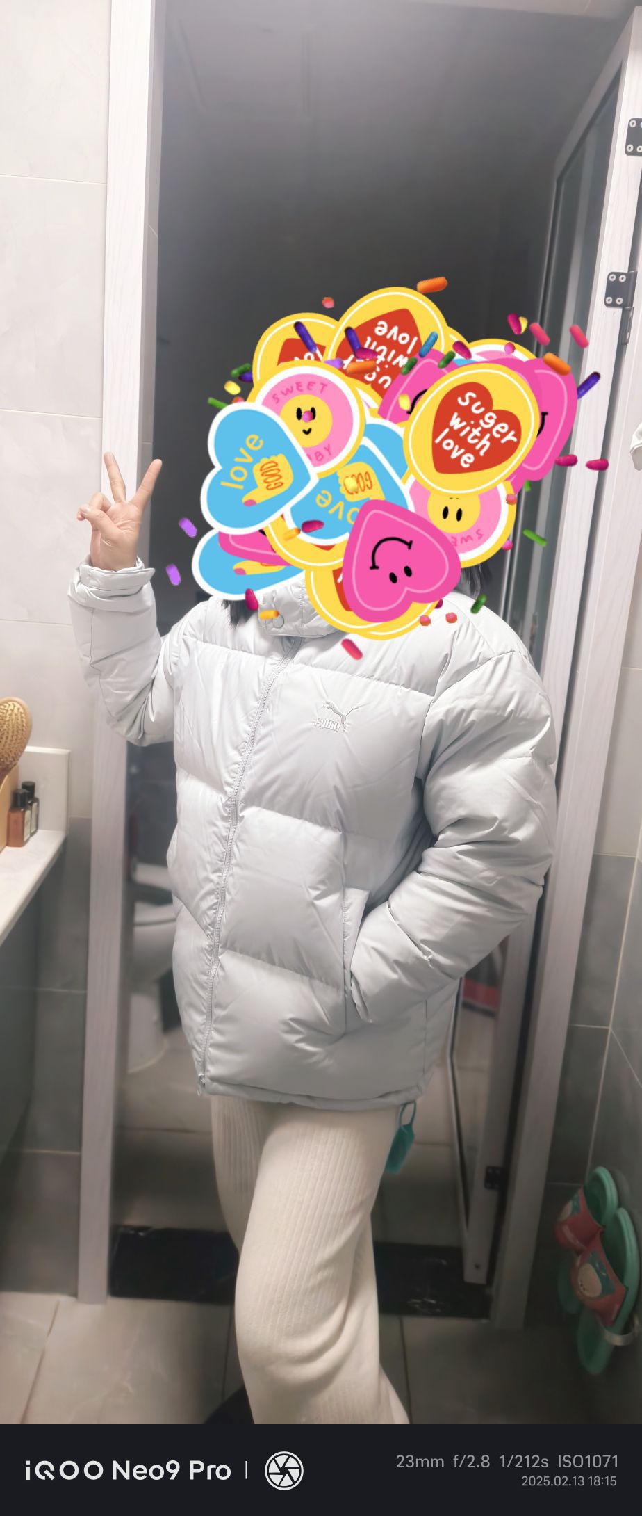 羽绒服是三防面料。克重在250克以上，相
