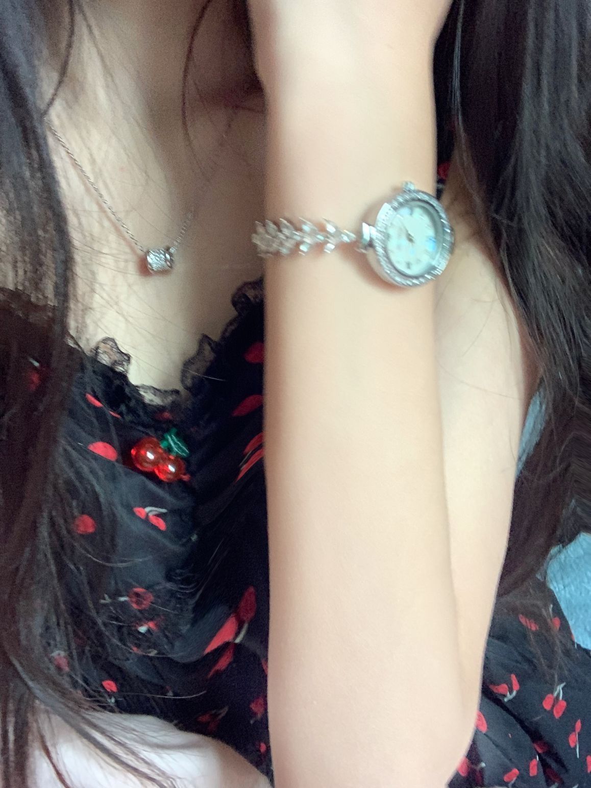 男朋友说我的手上总是空落落的，所以送了我这个