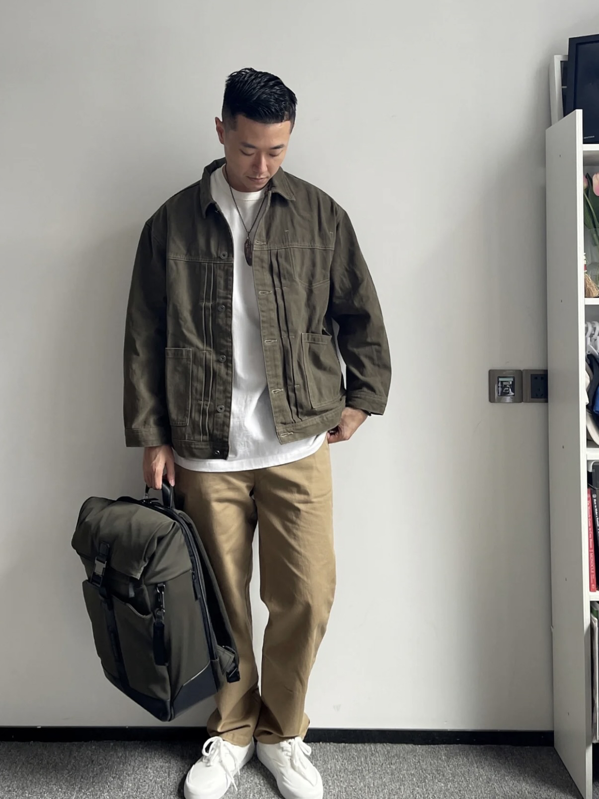男生日潮穿搭分享简约休闲ootd