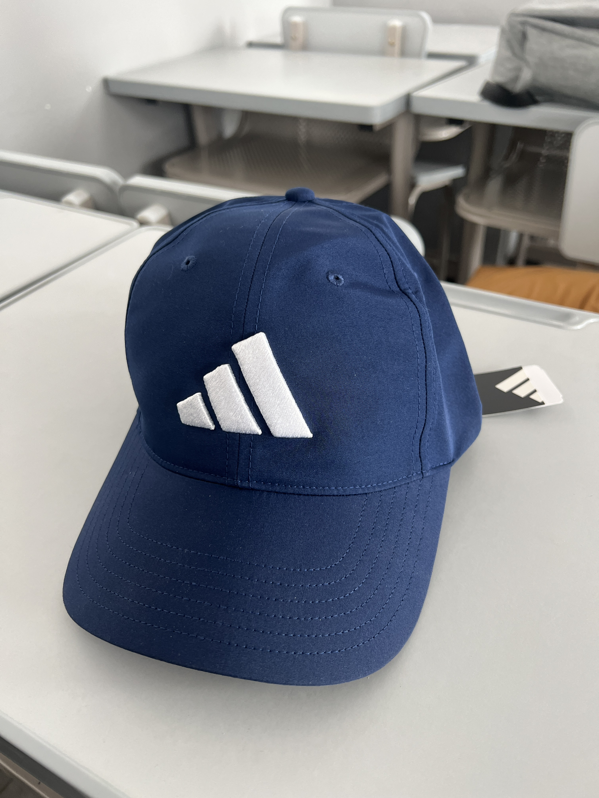 adidas 刺绣图案 棉 聚酯纤维 鸭