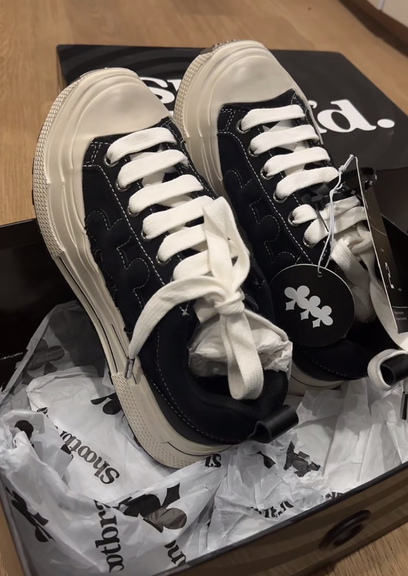能搭我所有衣服的鞋子！！！还是卓沅同款