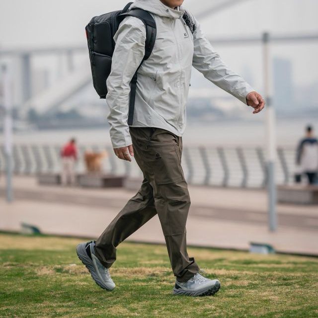 穿搭型录｜城市徒步兼顾有型和轻便