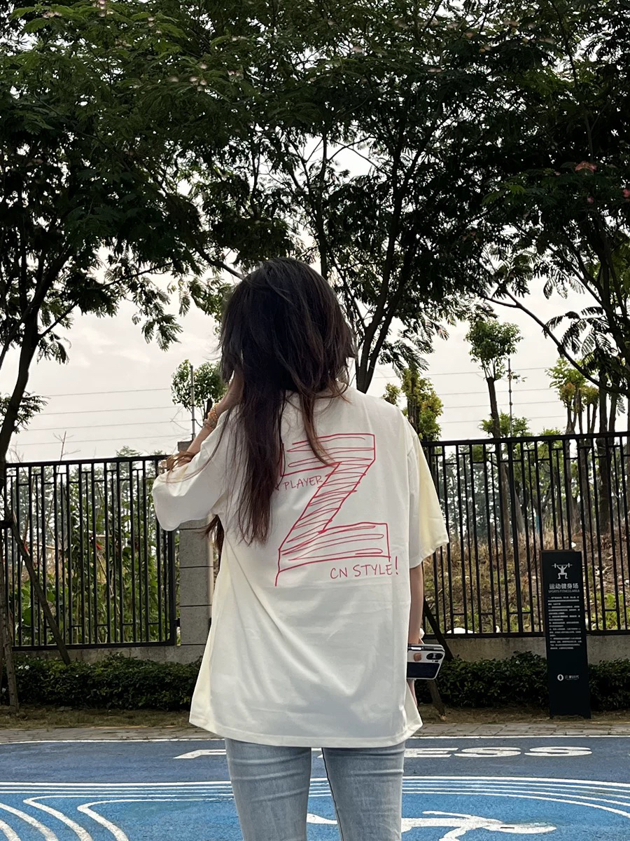 运动要时尚出圈，王俊凯同款T恤性价比封神