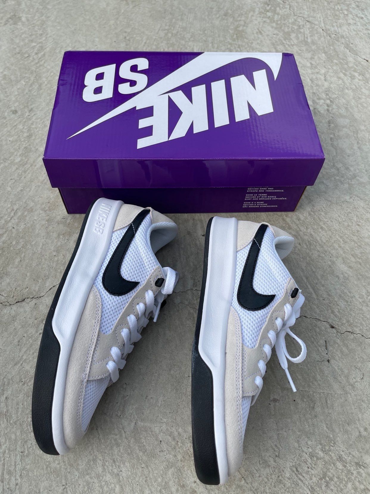Nike SB Adversary，简约