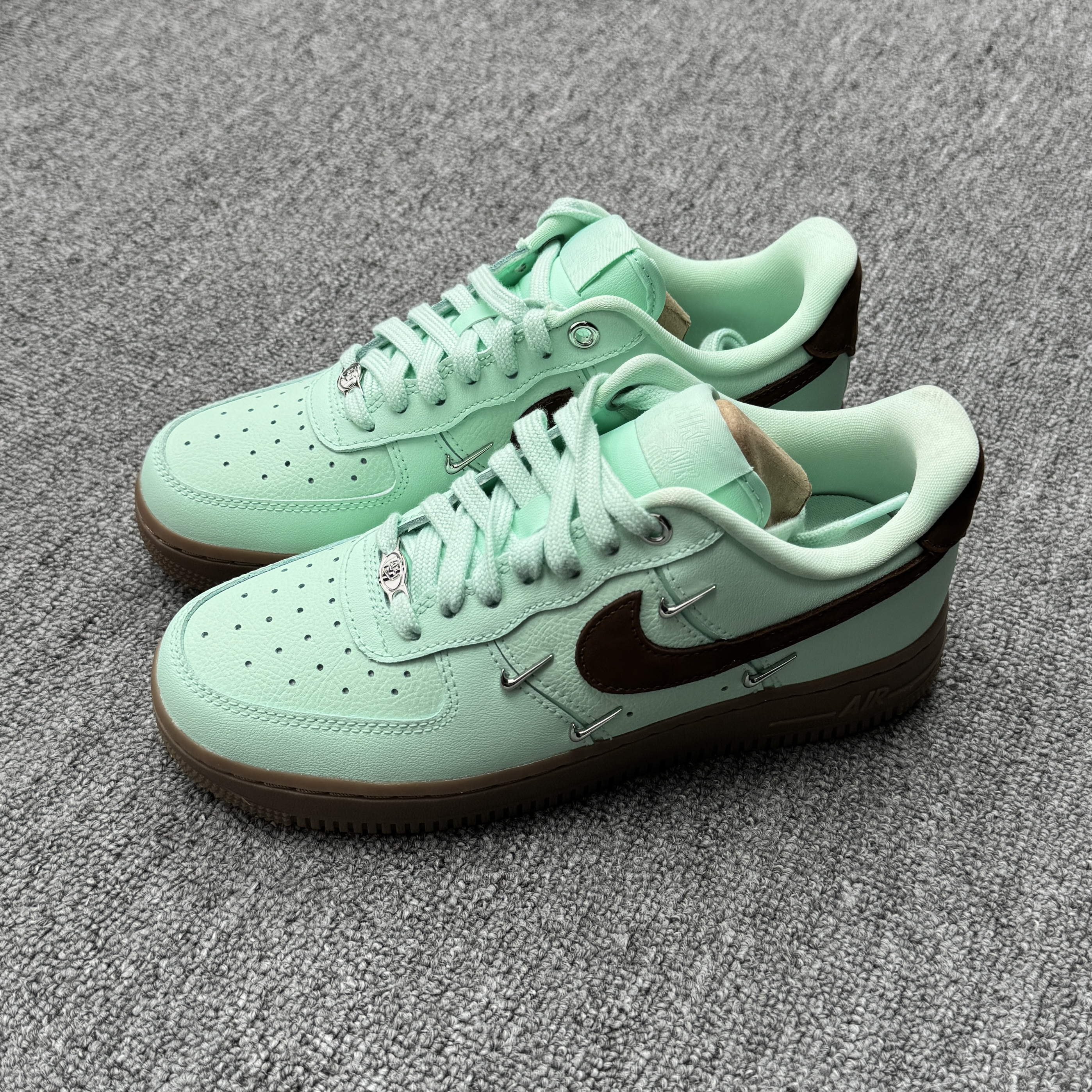 🍫薄荷生巧 AF1