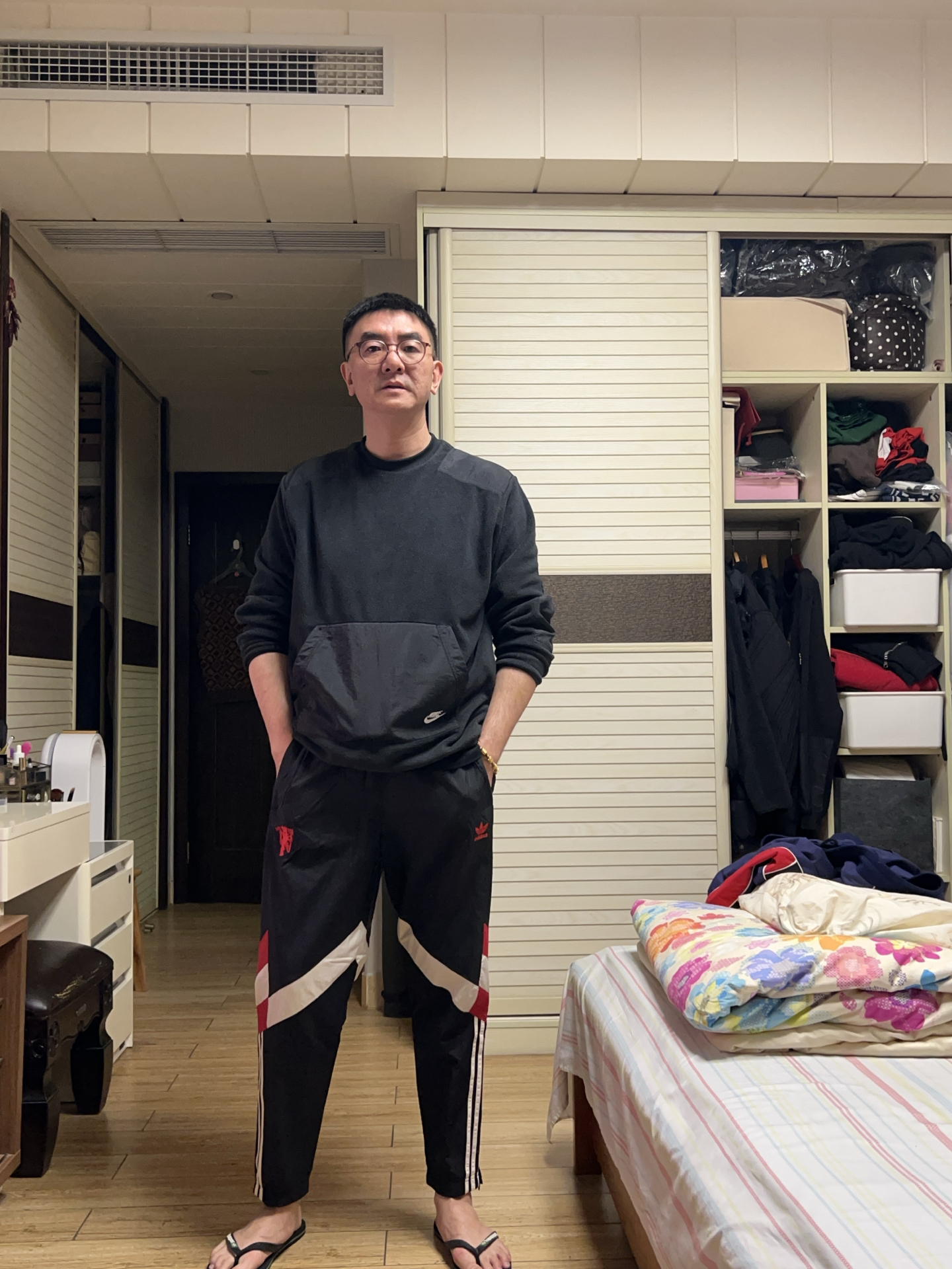 我的休闲穿搭Adidas曼联运动裤