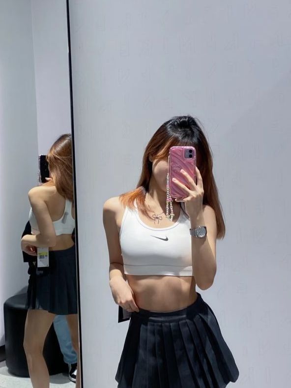 在Nike试衣间就爱上了这件运动内衣